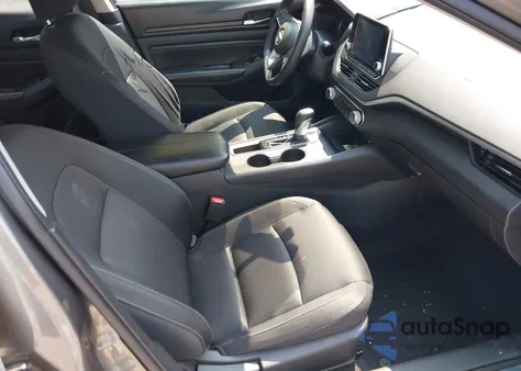 2019 Nissan Altima 2.5 S z USA, uszkodzony, nr VIN 1N4BL4BV3KC163698